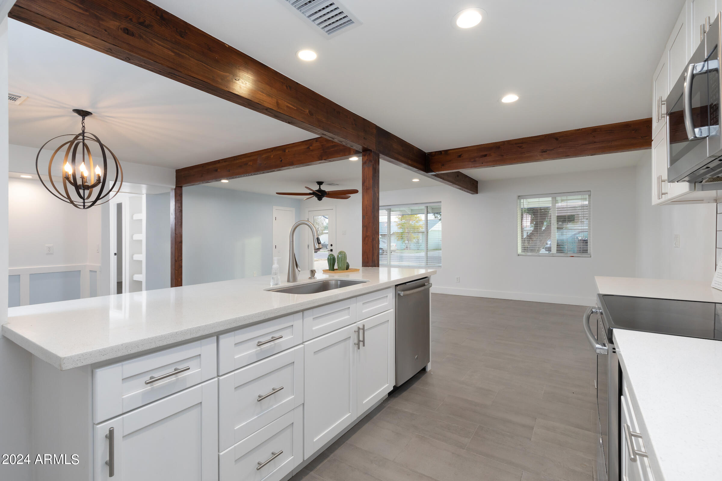 3038 E AVALON Drive
