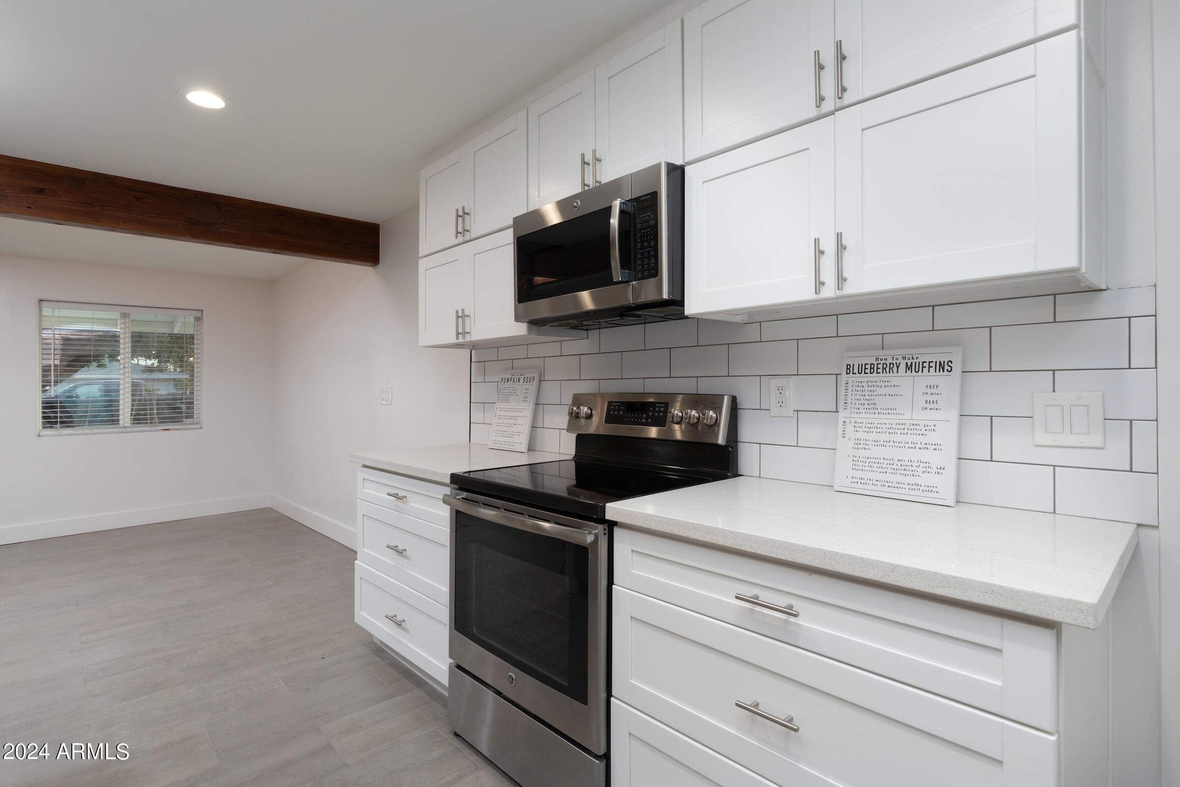 3038 E AVALON Drive