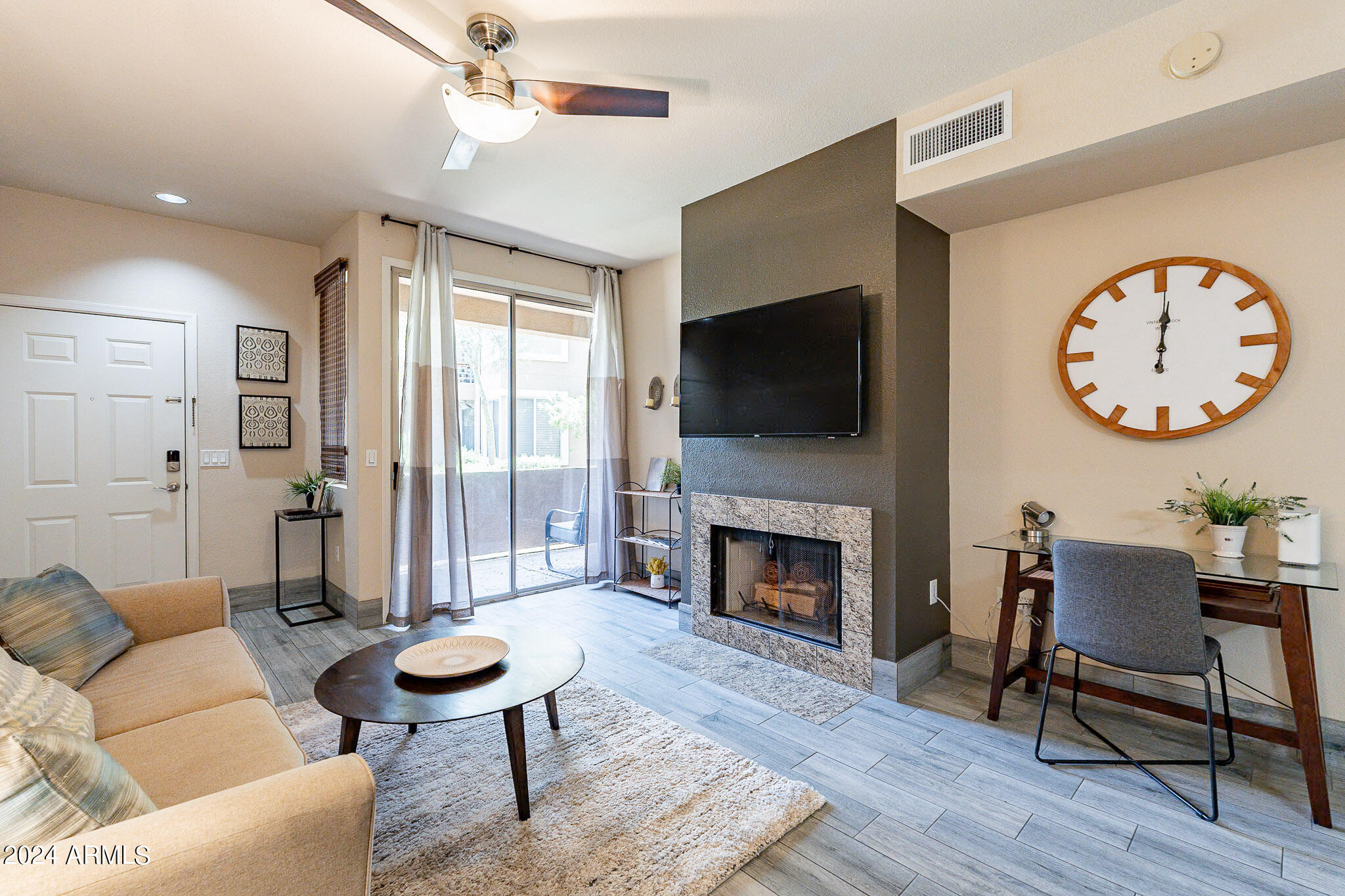 1411 E ORANGEWOOD Avenue, 142