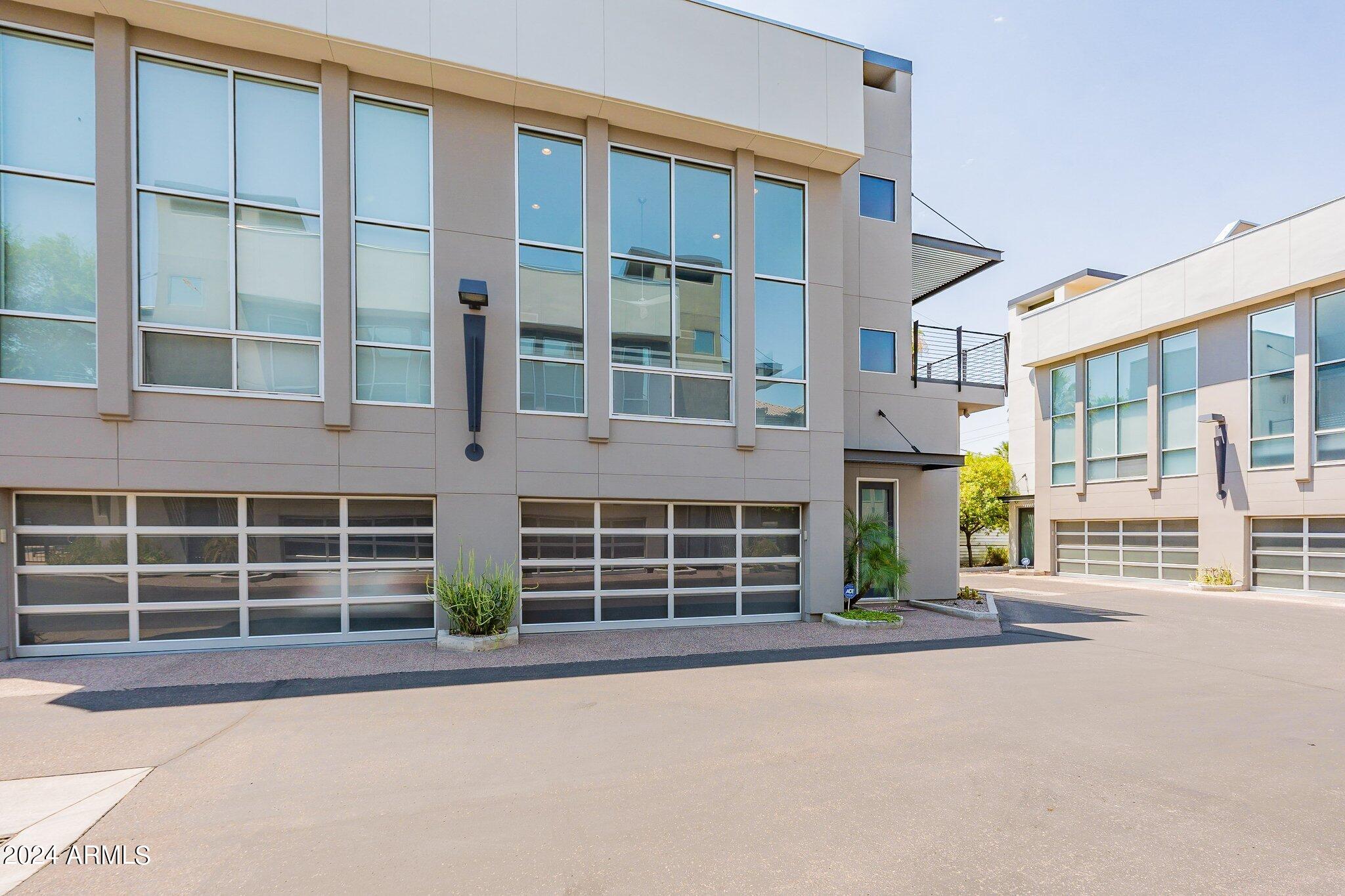 4326 N 25TH Street, 109