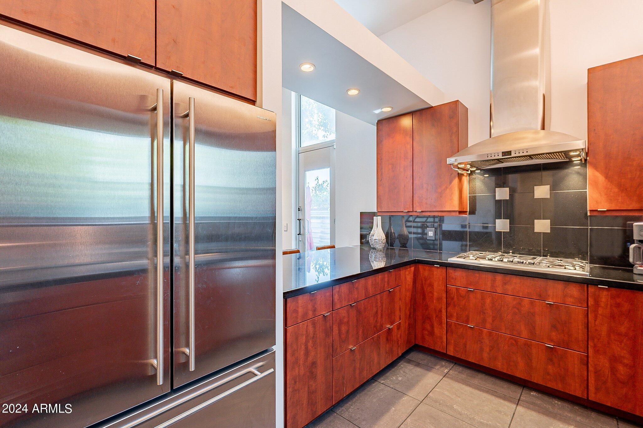 4326 N 25TH Street, 109