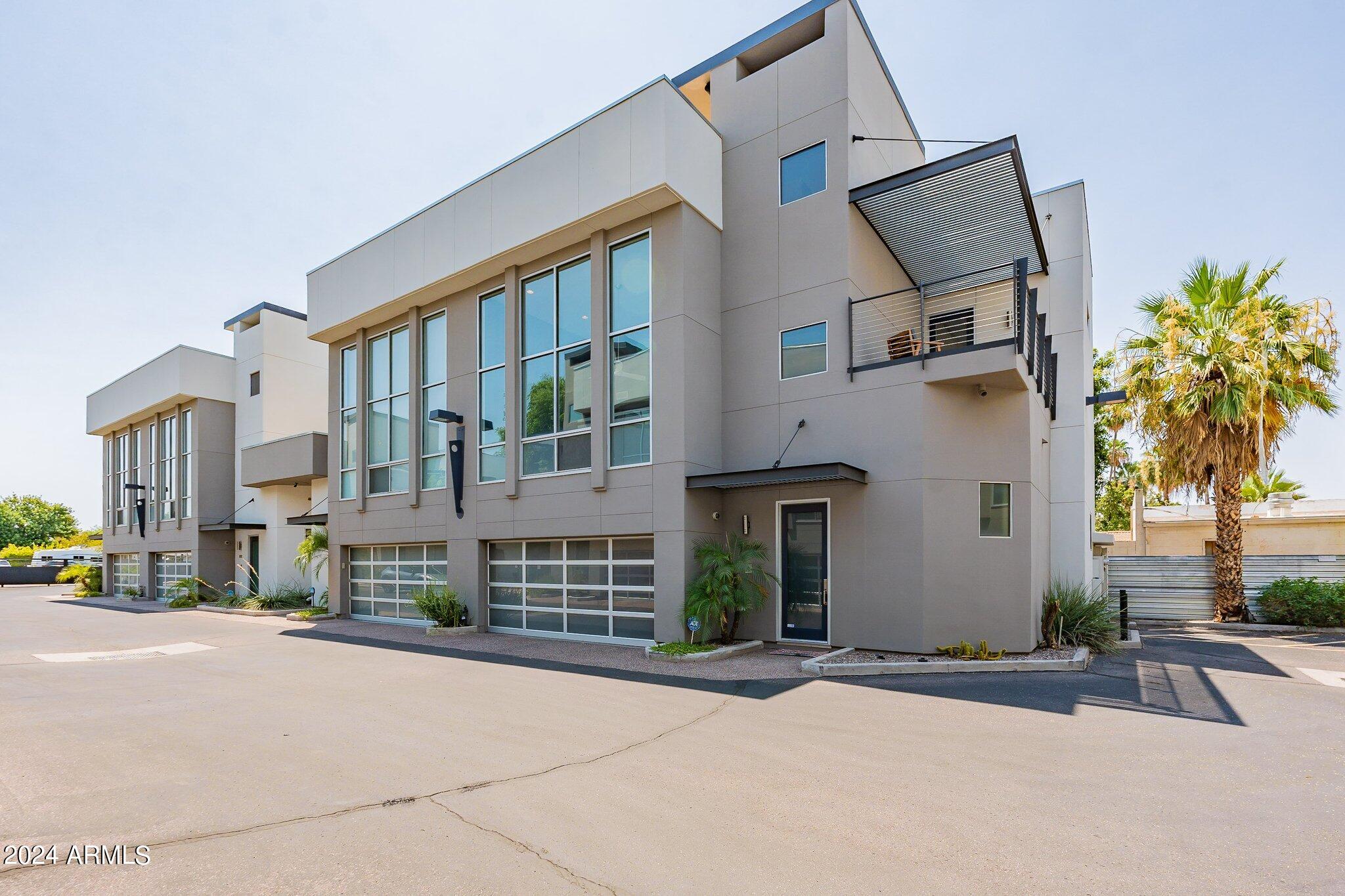 4326 N 25TH Street, 109