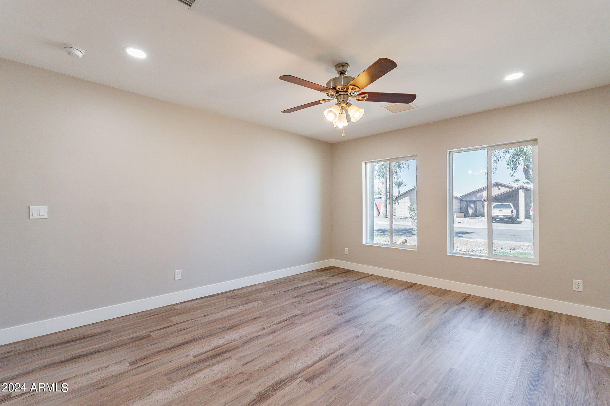 3749 W SAHUARO Drive