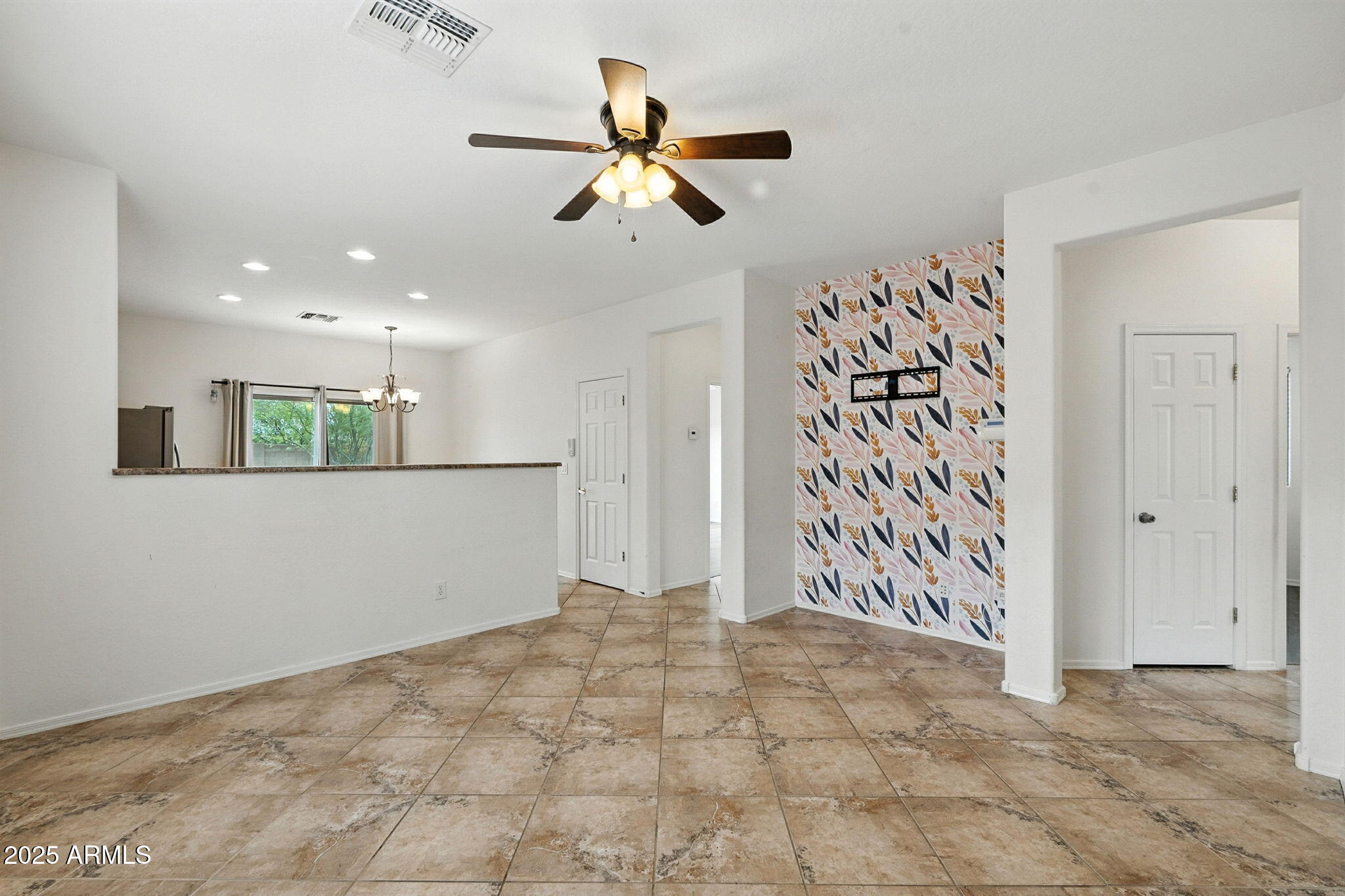 39531 N WHITE TAIL Lane