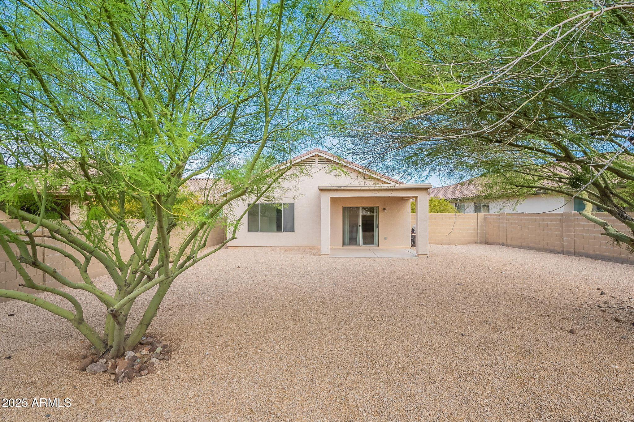 39531 N WHITE TAIL Lane