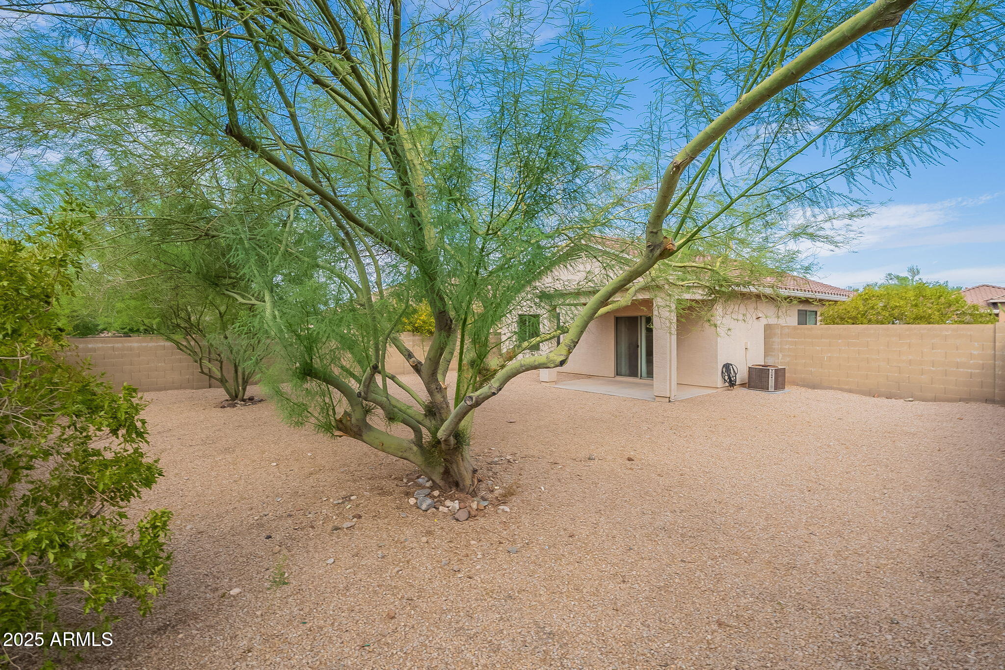 39531 N WHITE TAIL Lane