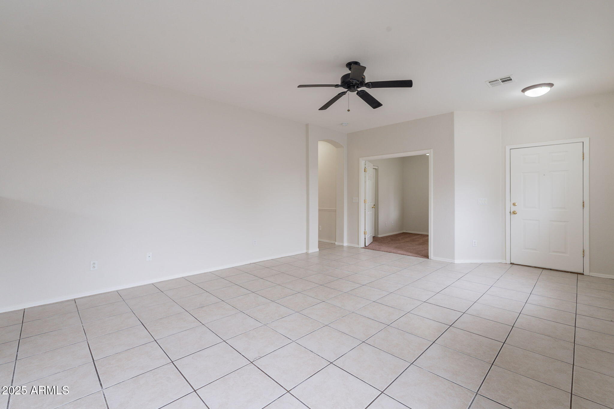 2210 N 27TH Place