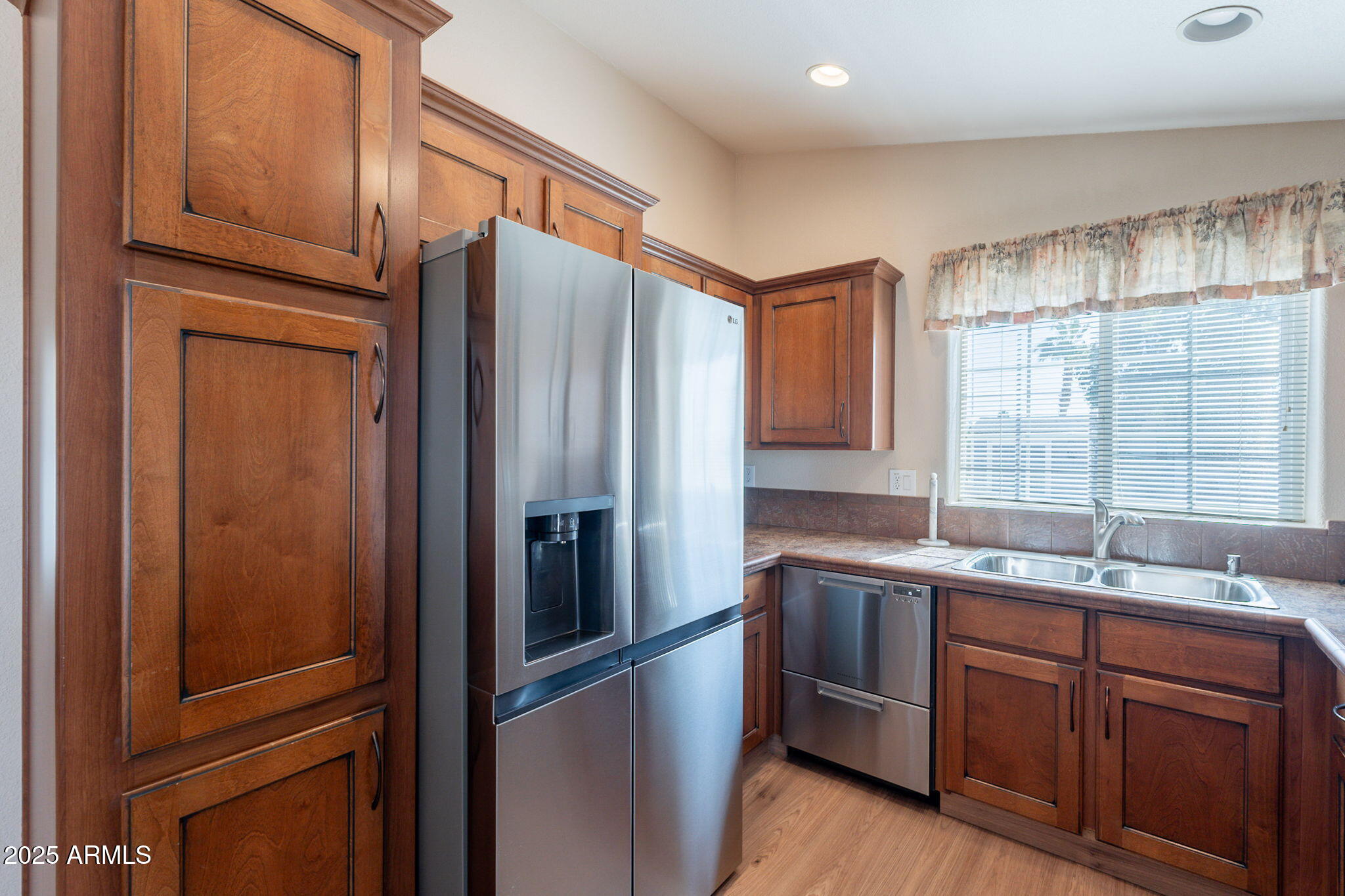 11201 N EL MIRAGE Road Unit: 647