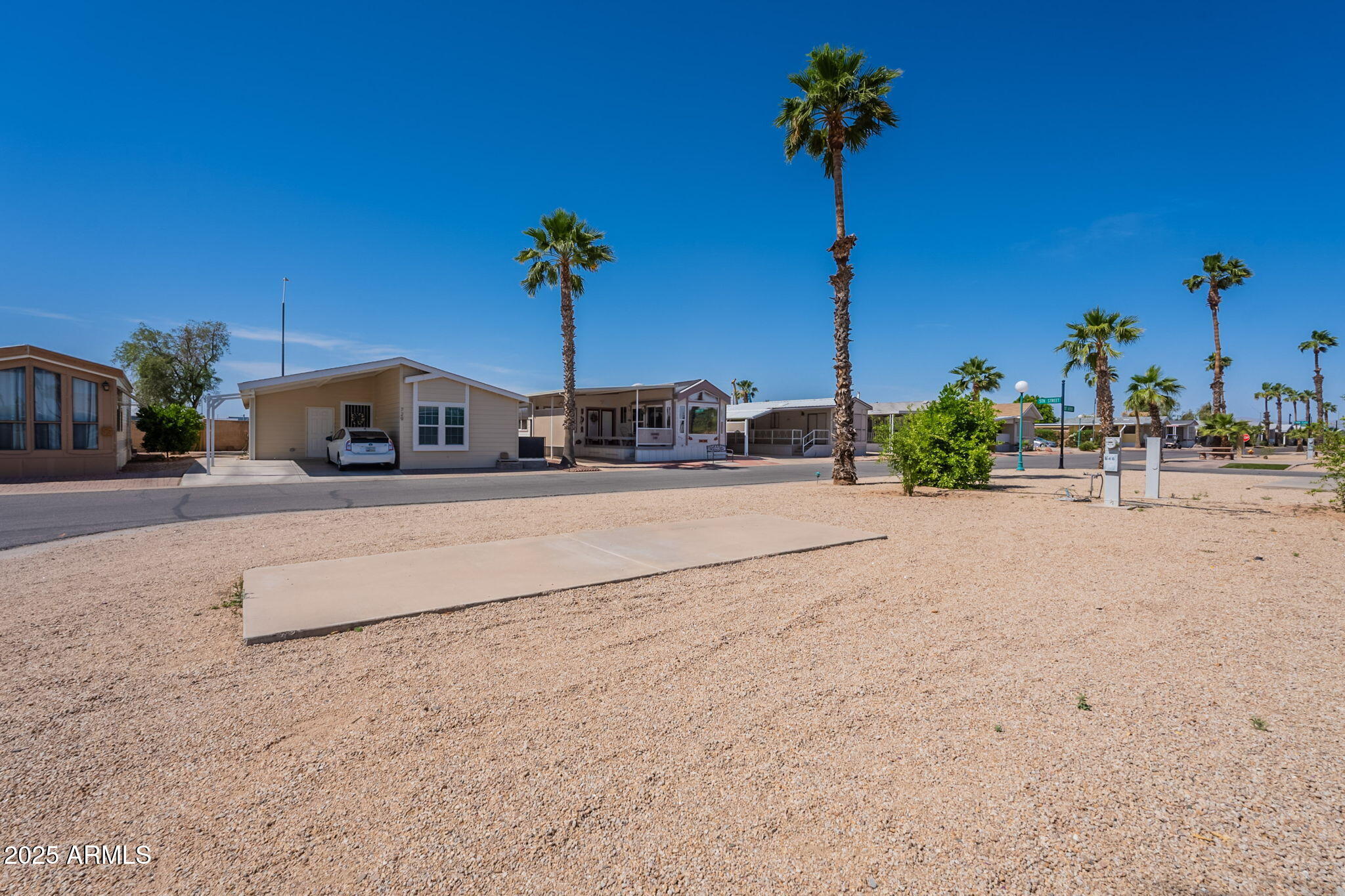 11201 N EL MIRAGE Road Unit: 647
