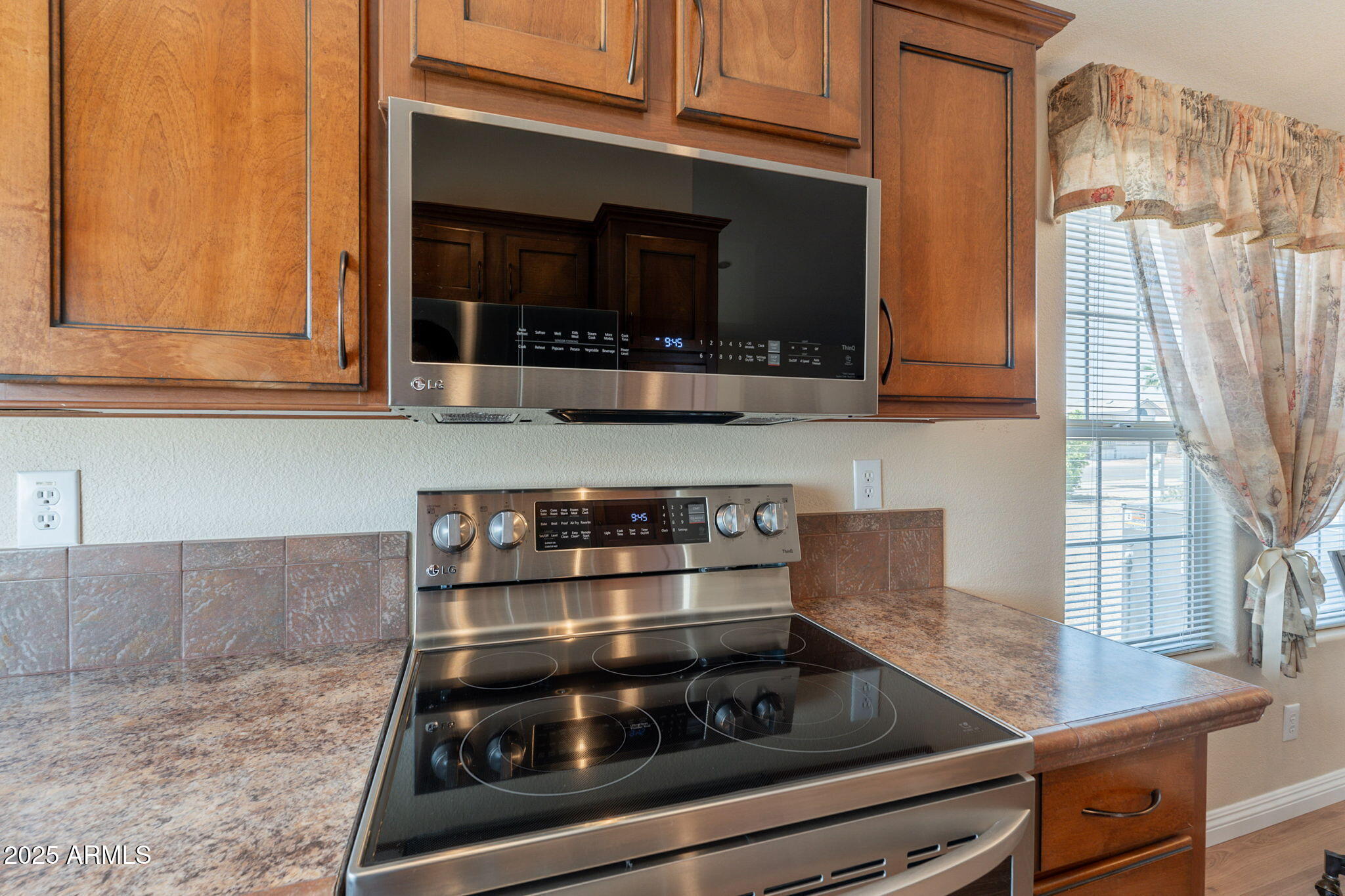 11201 N EL MIRAGE Road Unit: 647