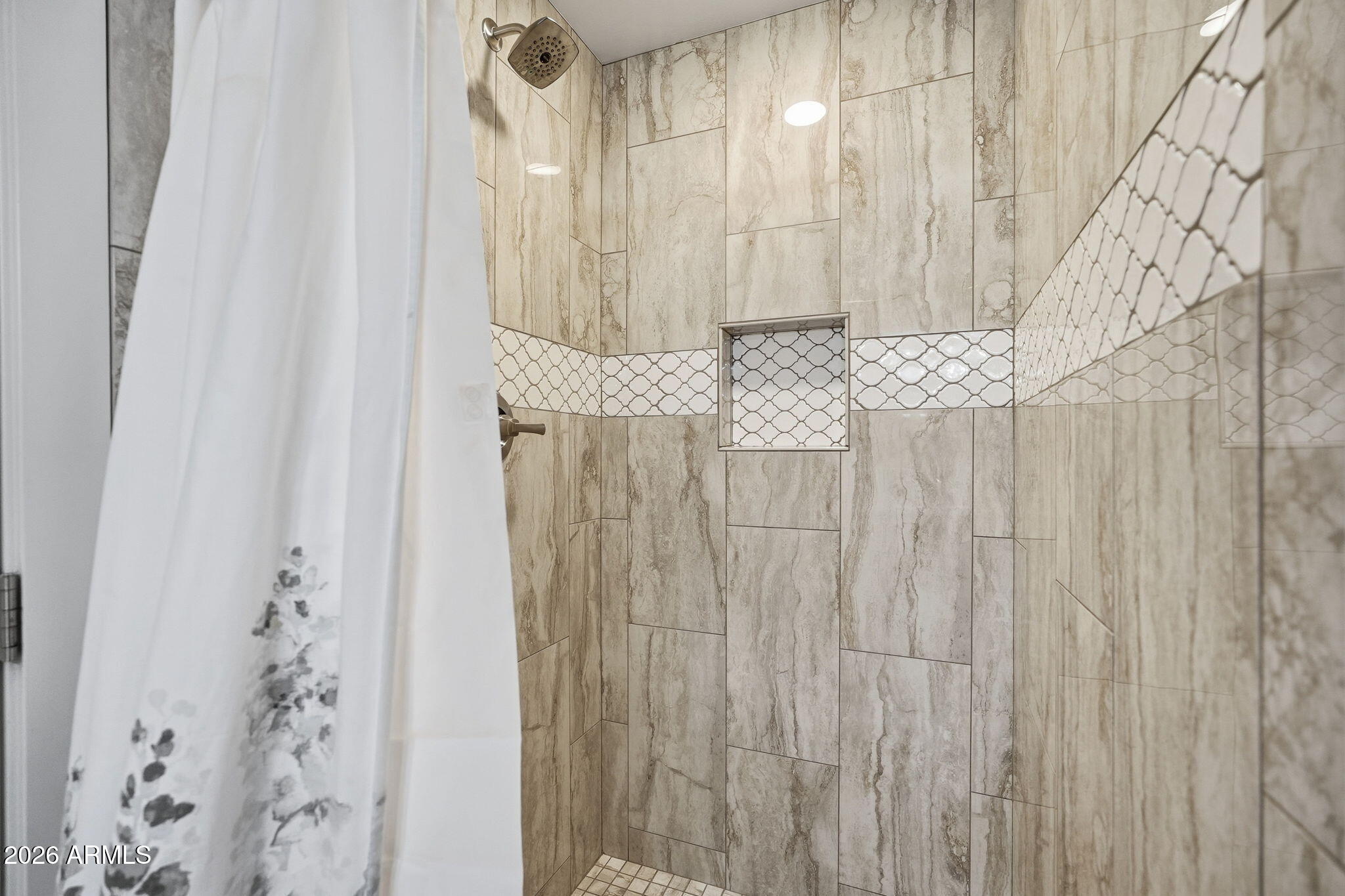 7315 E NORTHLAND Drive 3