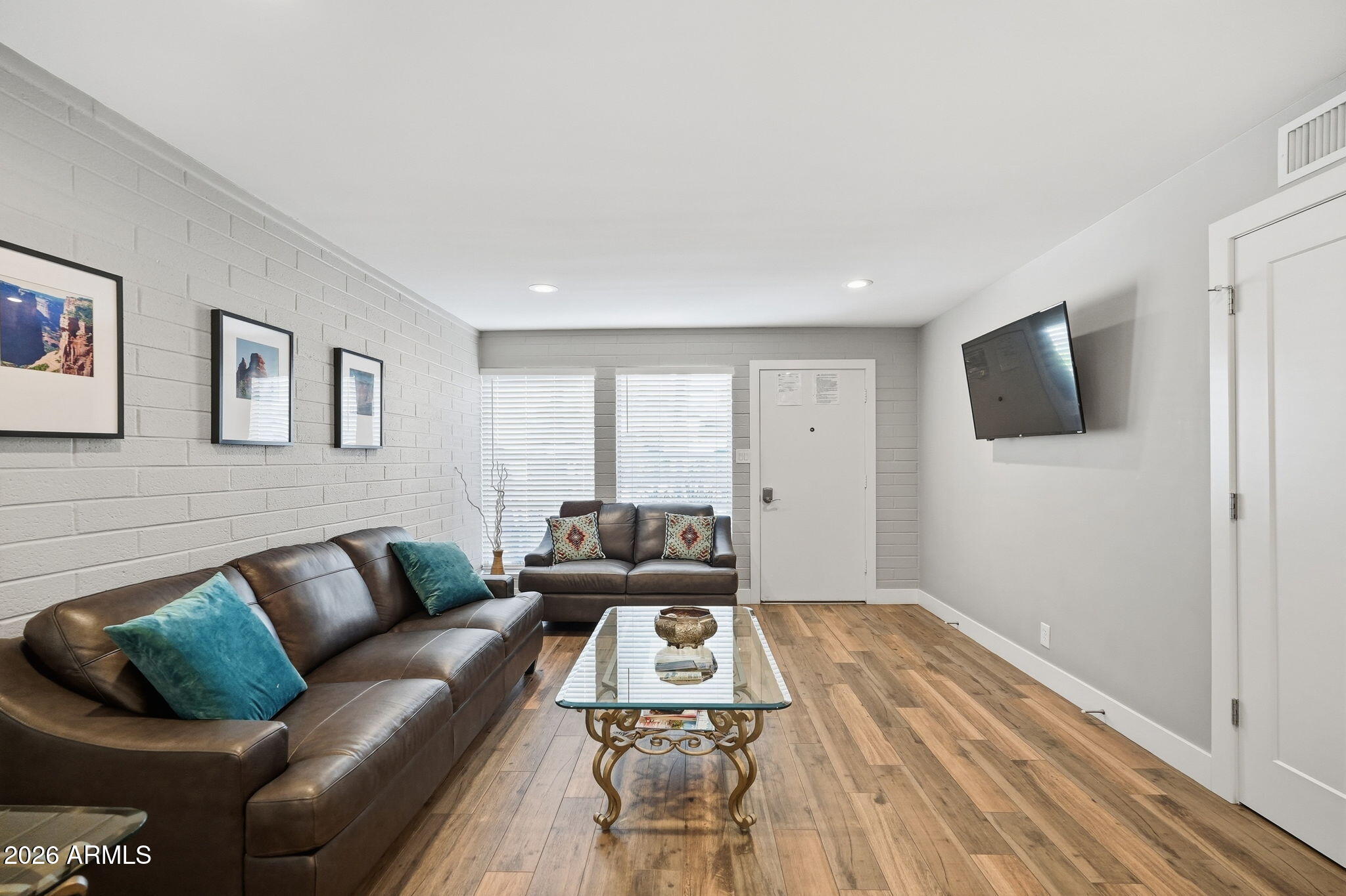 7315 E NORTHLAND Drive 3