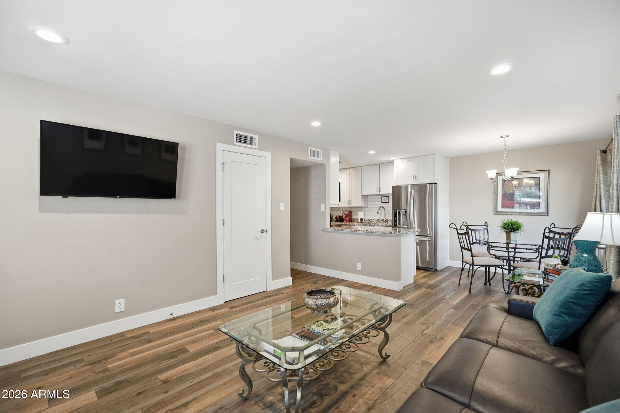 7315 E NORTHLAND Drive 3