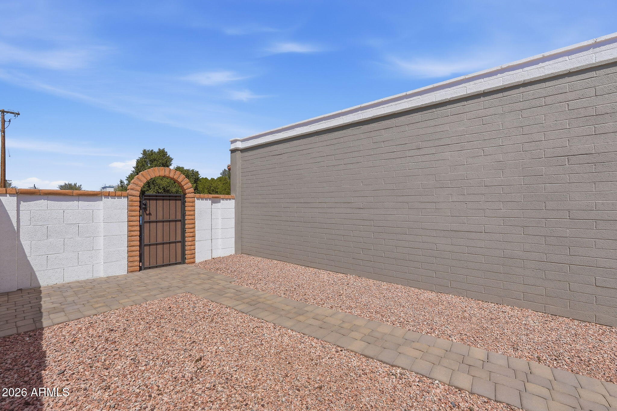 3601 E CHOLLA Street