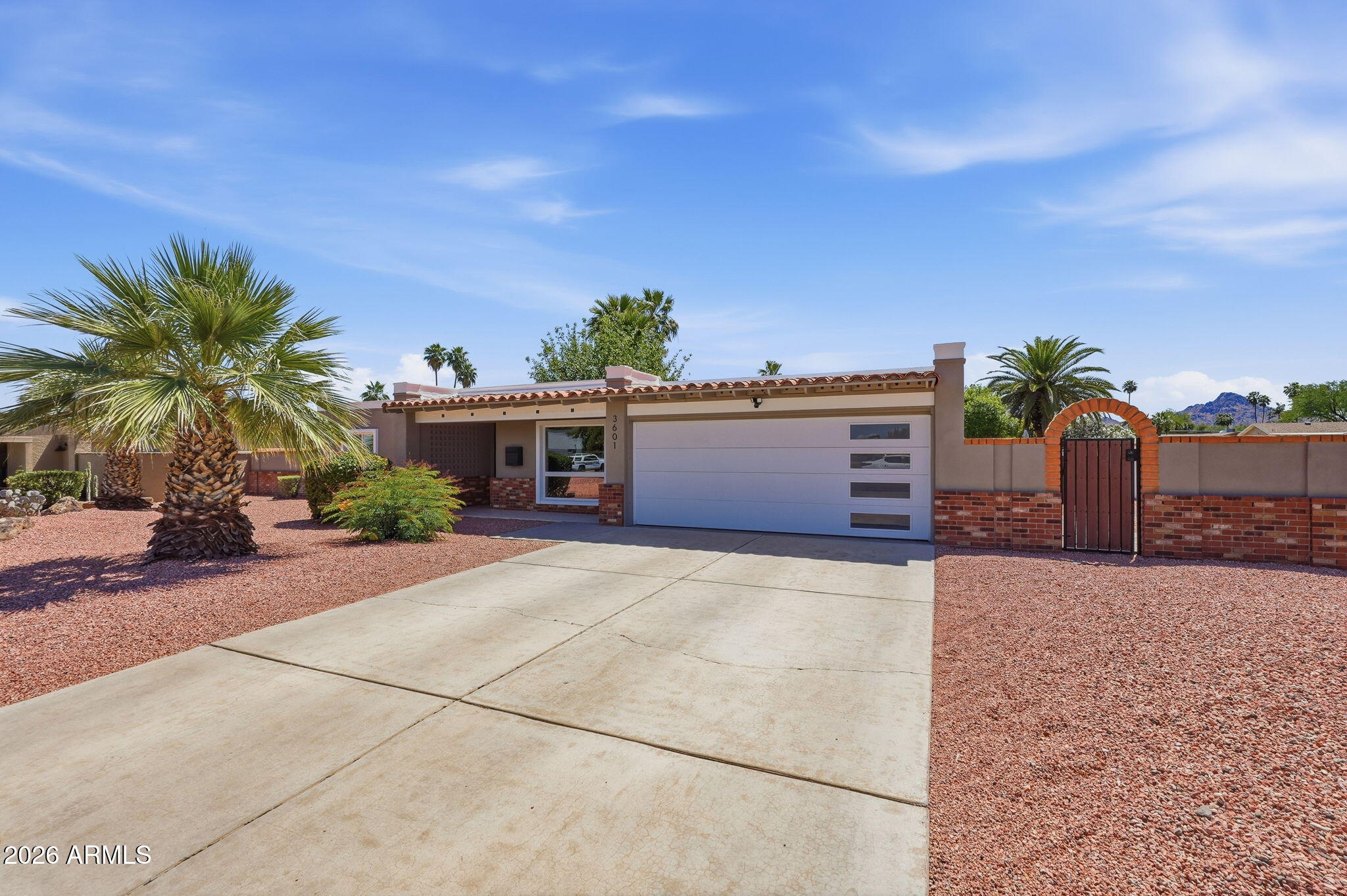 3601 E CHOLLA Street