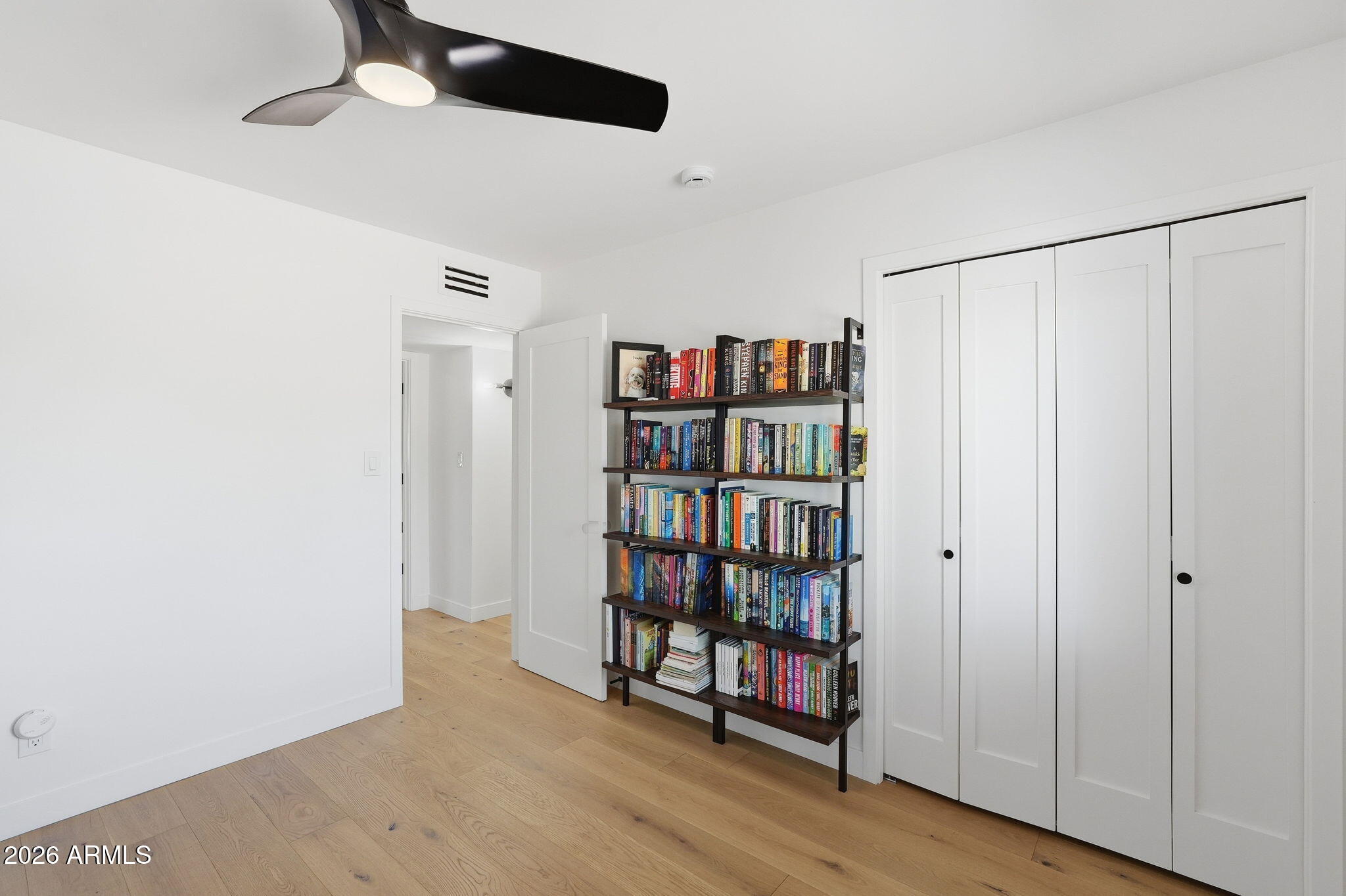 3601 E CHOLLA Street