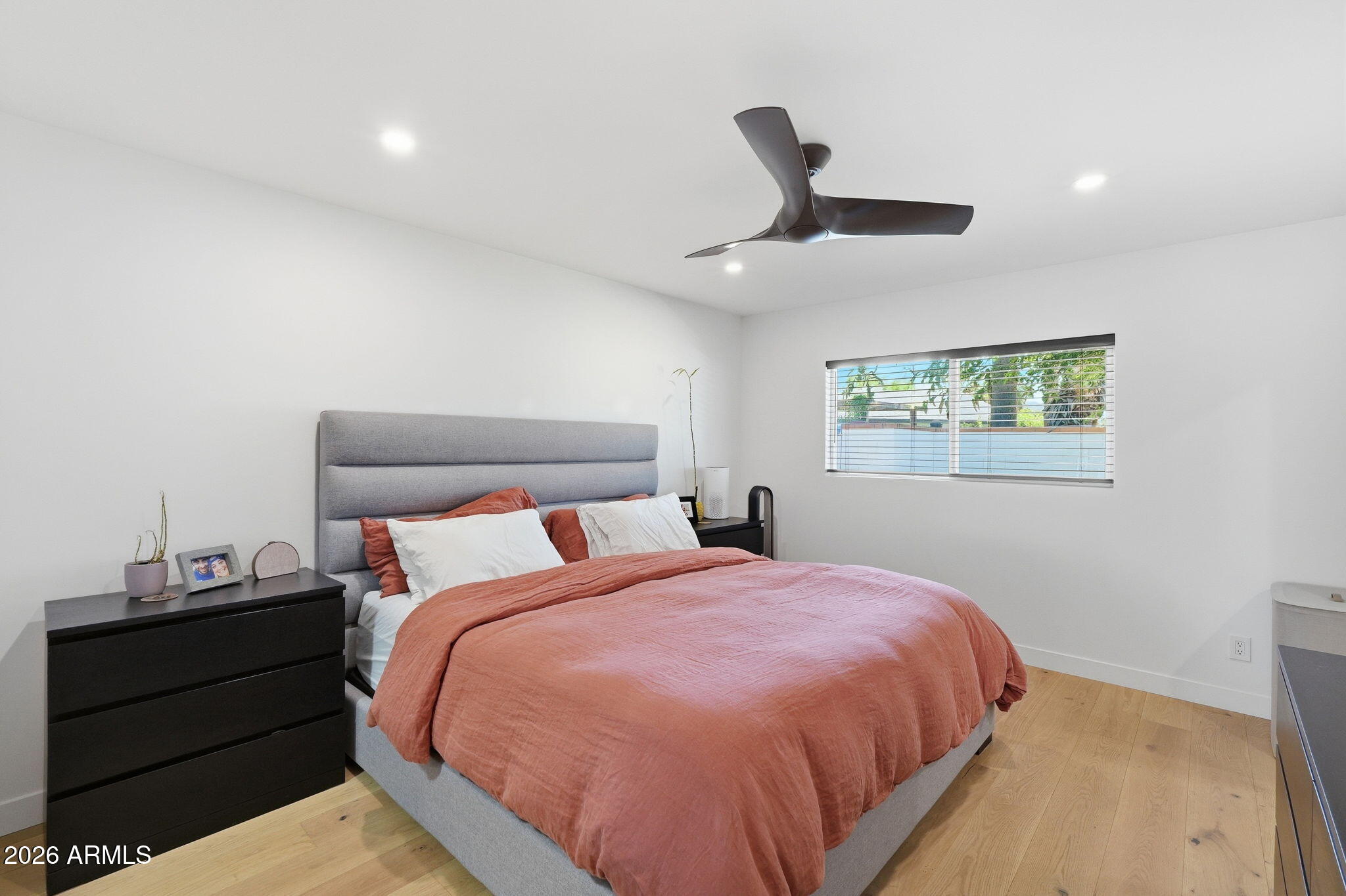 3601 E CHOLLA Street