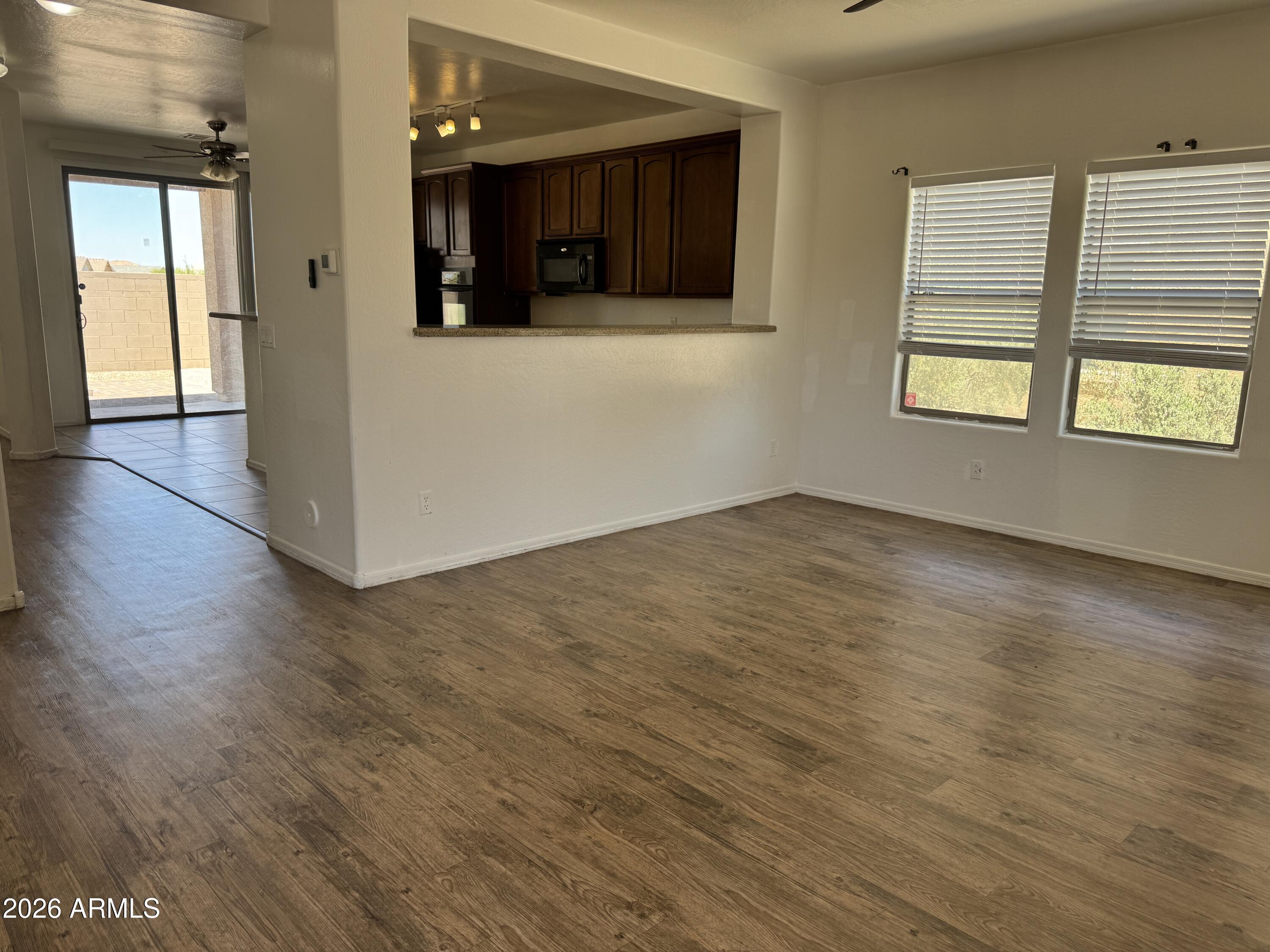 40450 W MOLLY Lane
