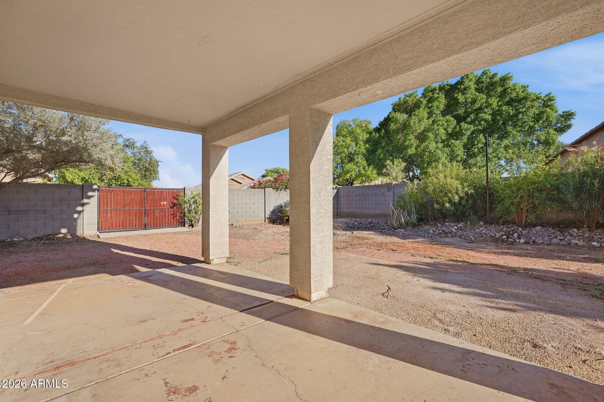 5335 W KERRY Lane