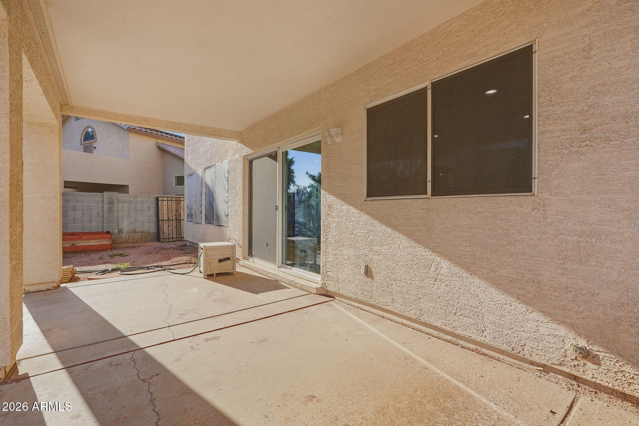 5335 W KERRY Lane