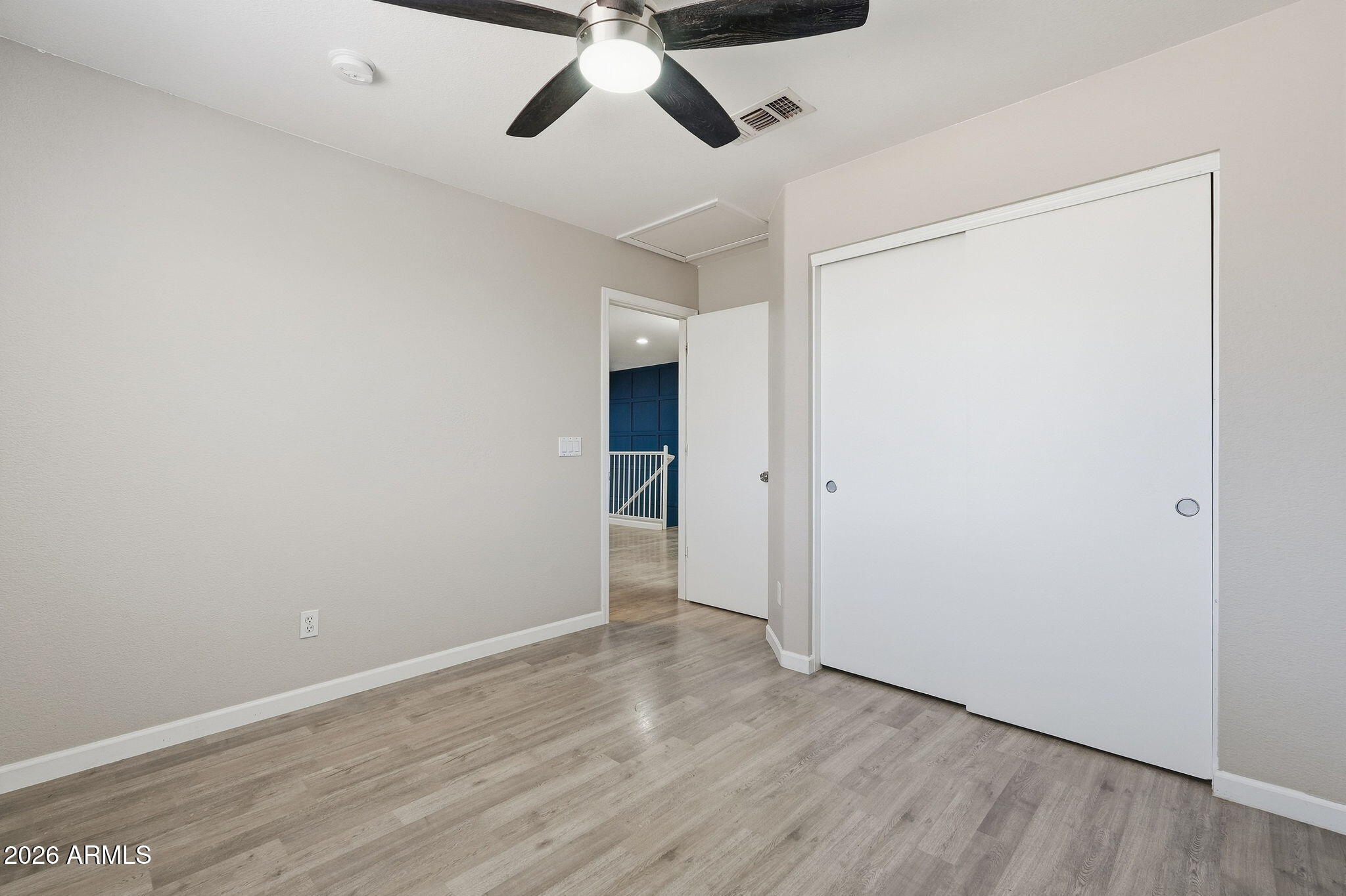 5335 W KERRY Lane