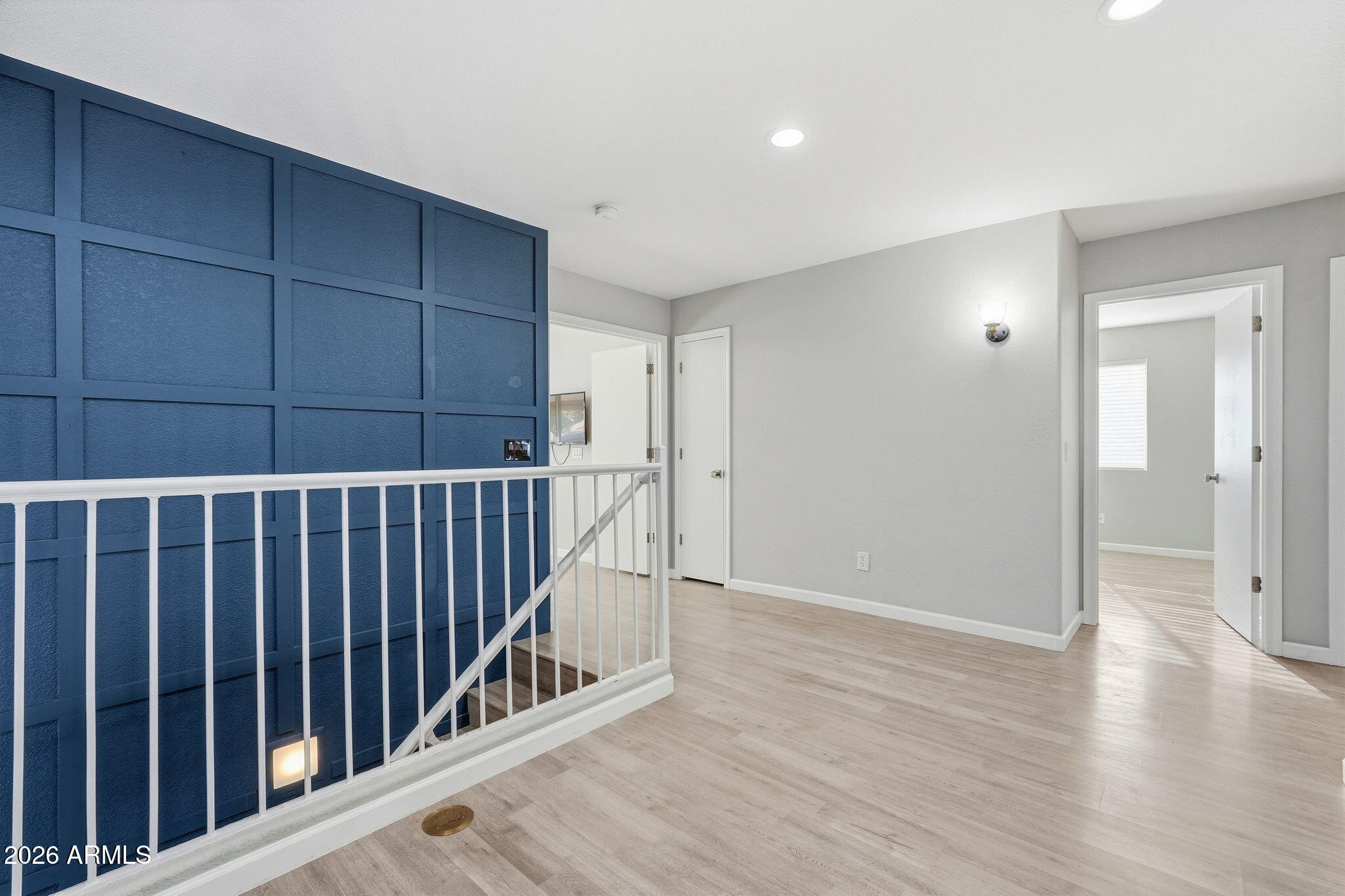 5335 W KERRY Lane