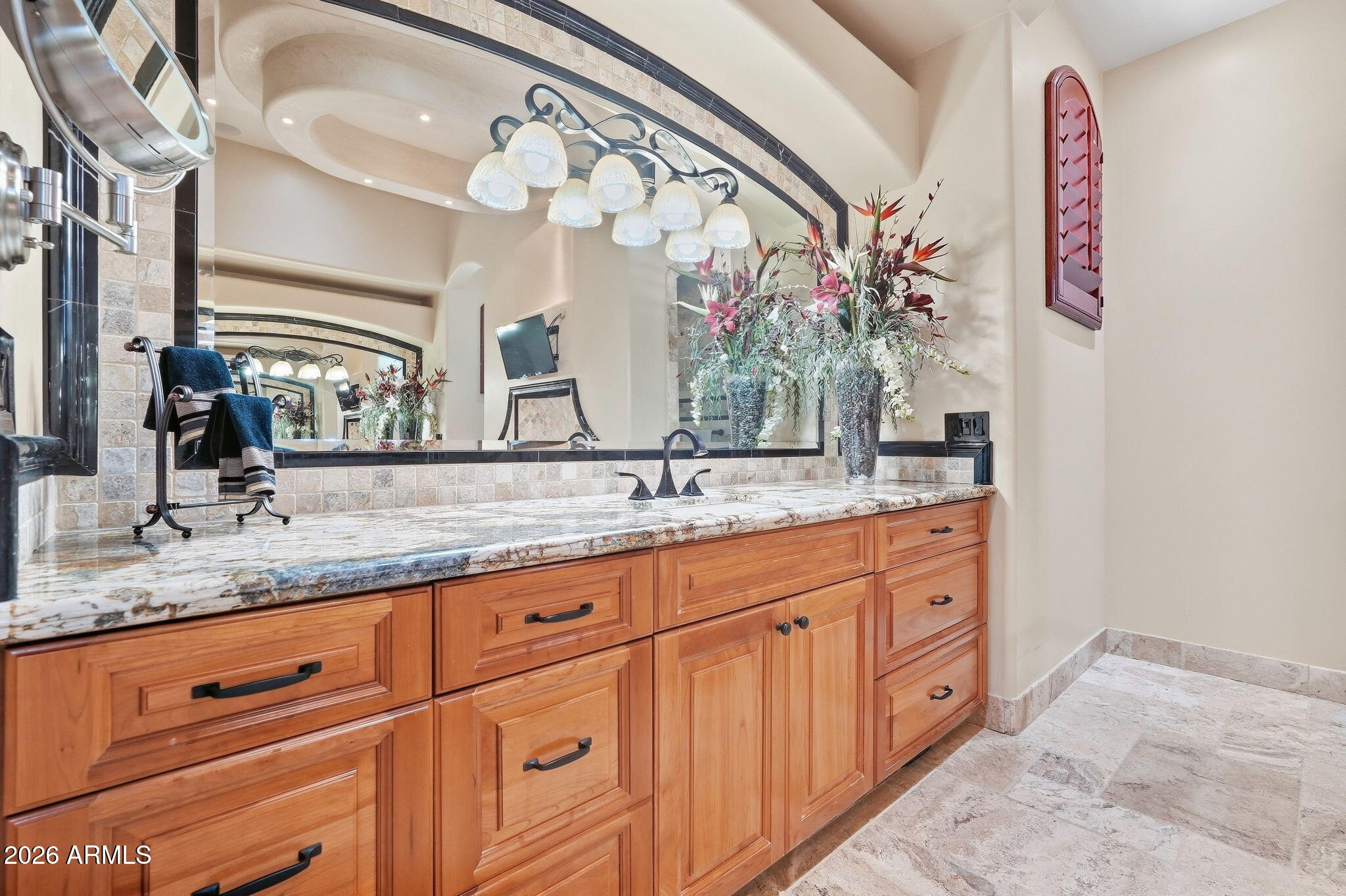 6930 W CAMINO DE ORO