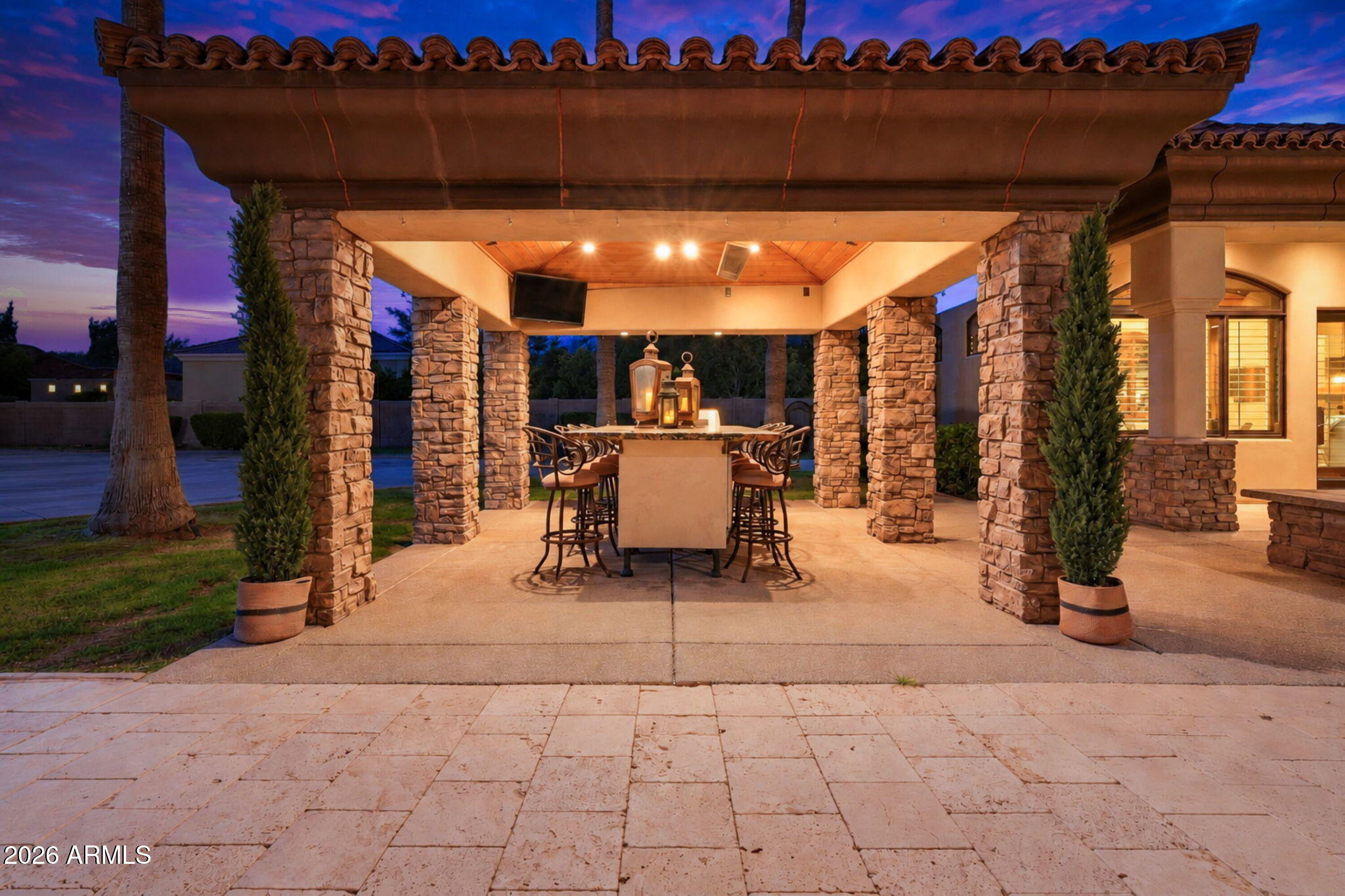 6930 W CAMINO DE ORO