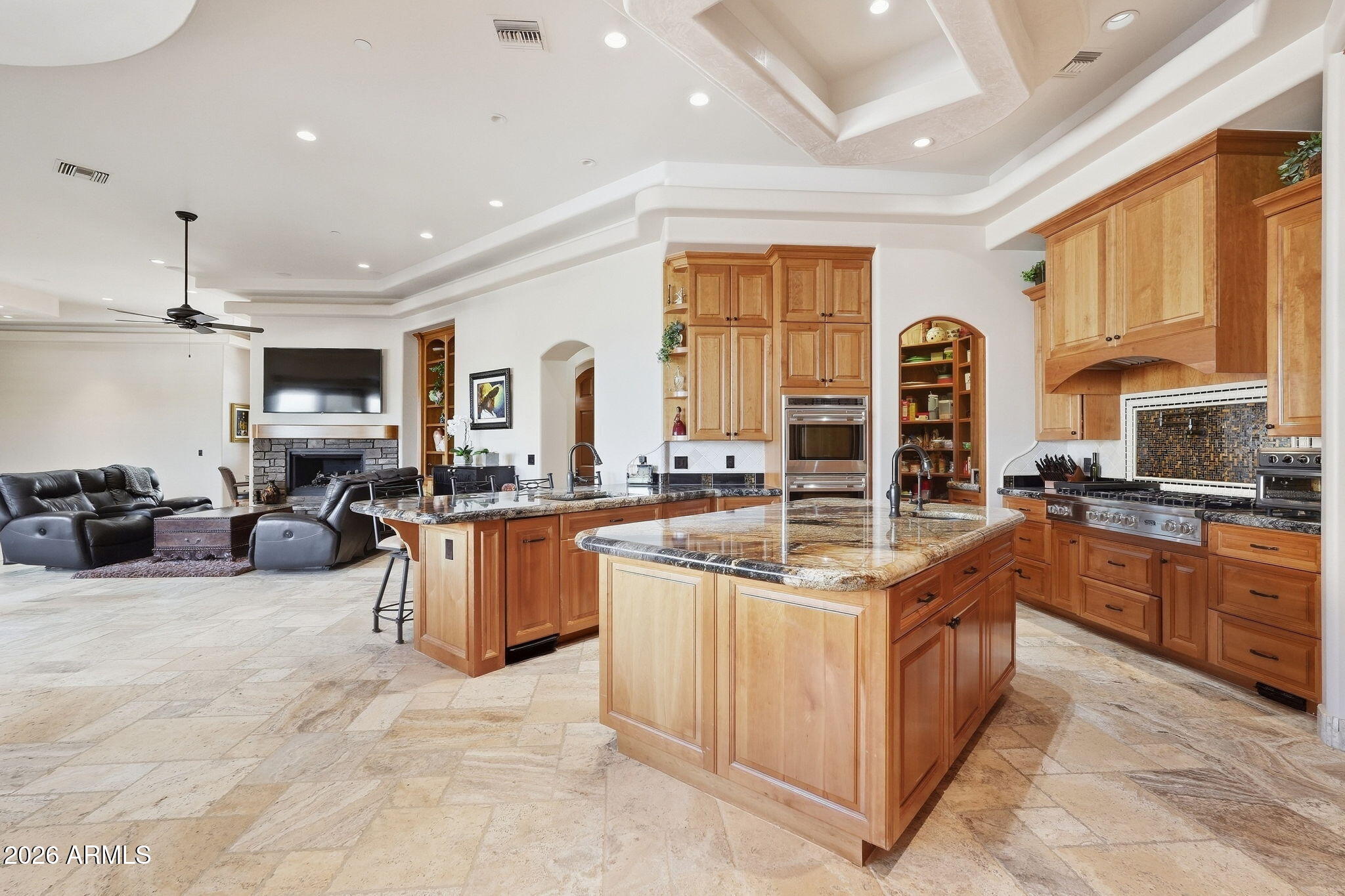 6930 W CAMINO DE ORO