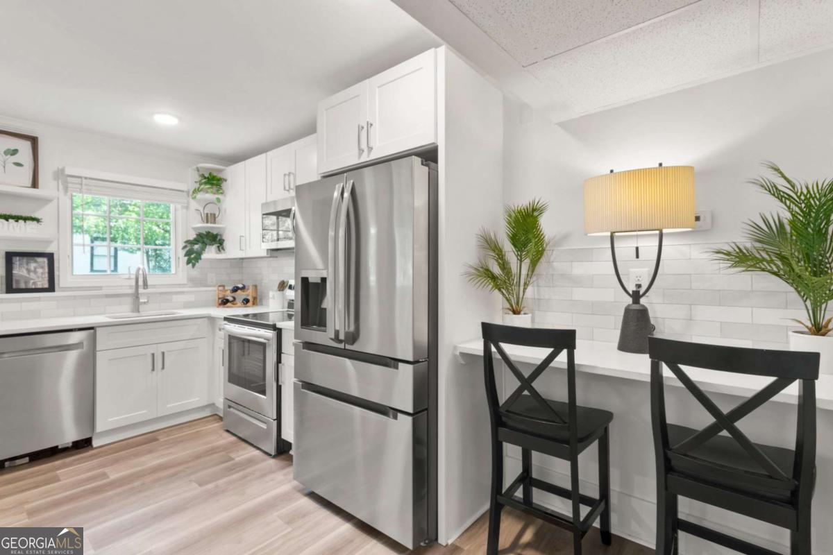 798 Saint Charles Avenue NE # 3