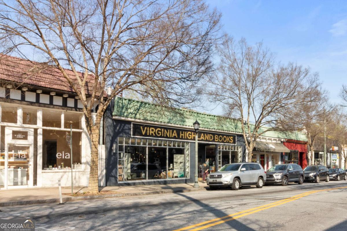 798 Saint Charles Avenue NE # 3