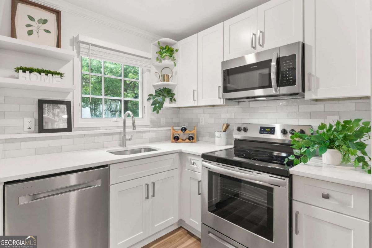 798 Saint Charles Avenue NE # 3