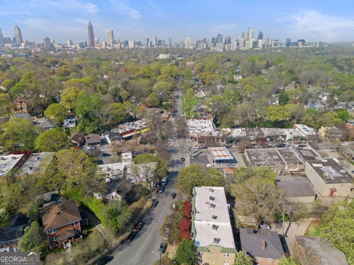 798 Saint Charles Avenue NE # 3