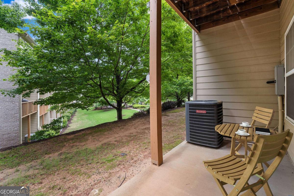 1973 Cobblestone Circle NE