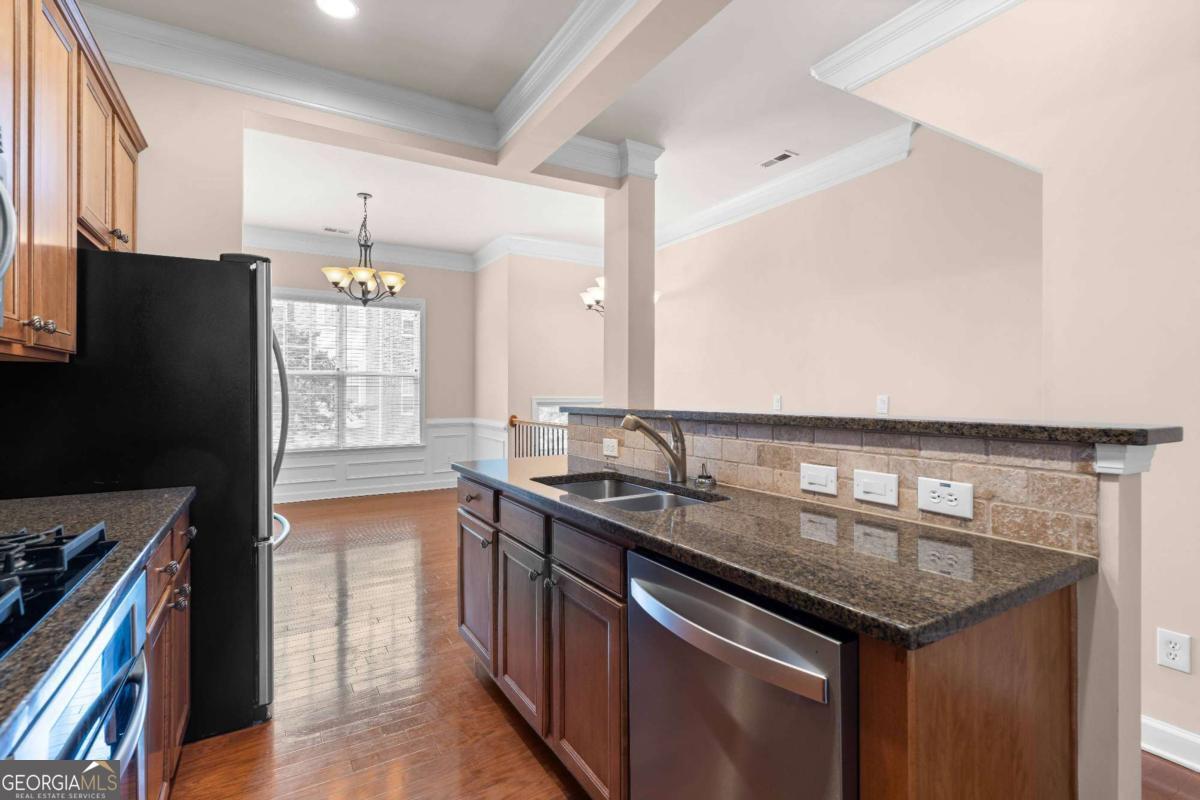 1973 Cobblestone Circle NE