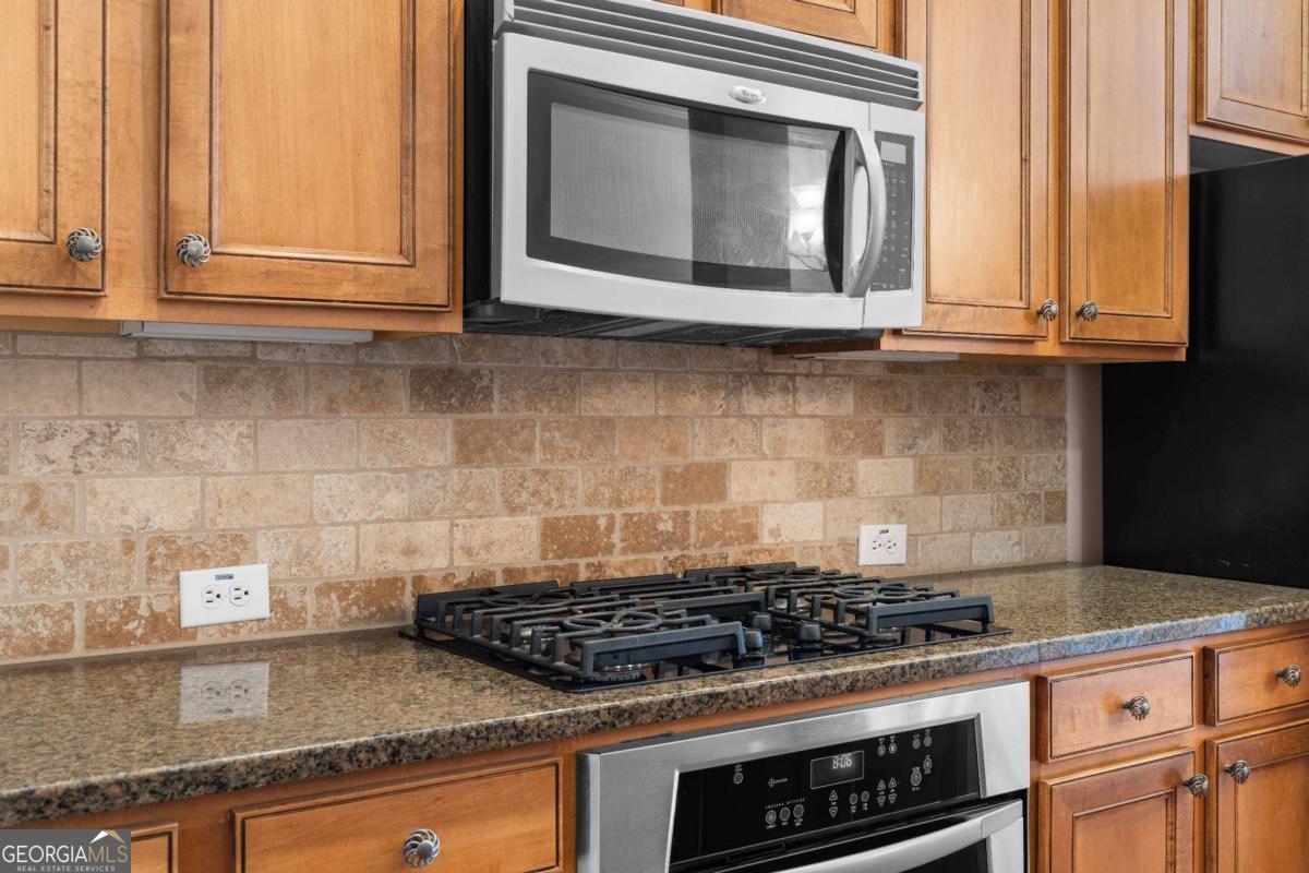 1973 Cobblestone Circle NE