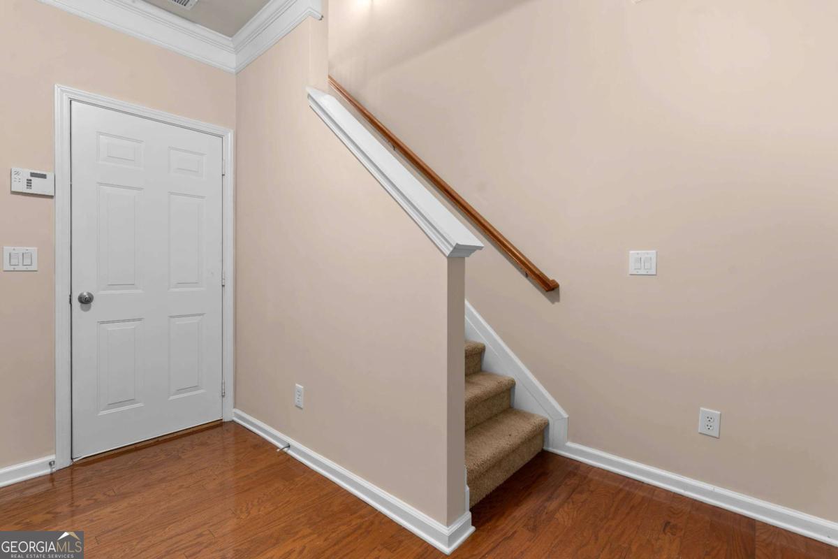 1973 Cobblestone Circle NE