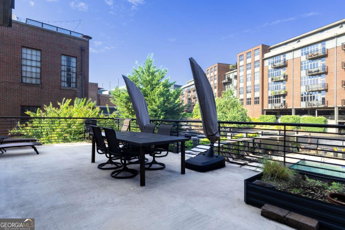 660 Glen Iris Drive NE # 210