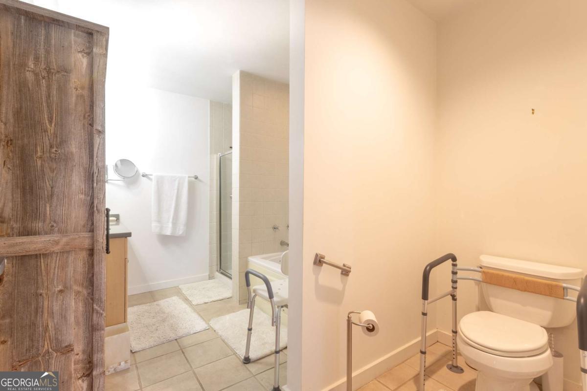 660 Glen Iris Drive NE # 210