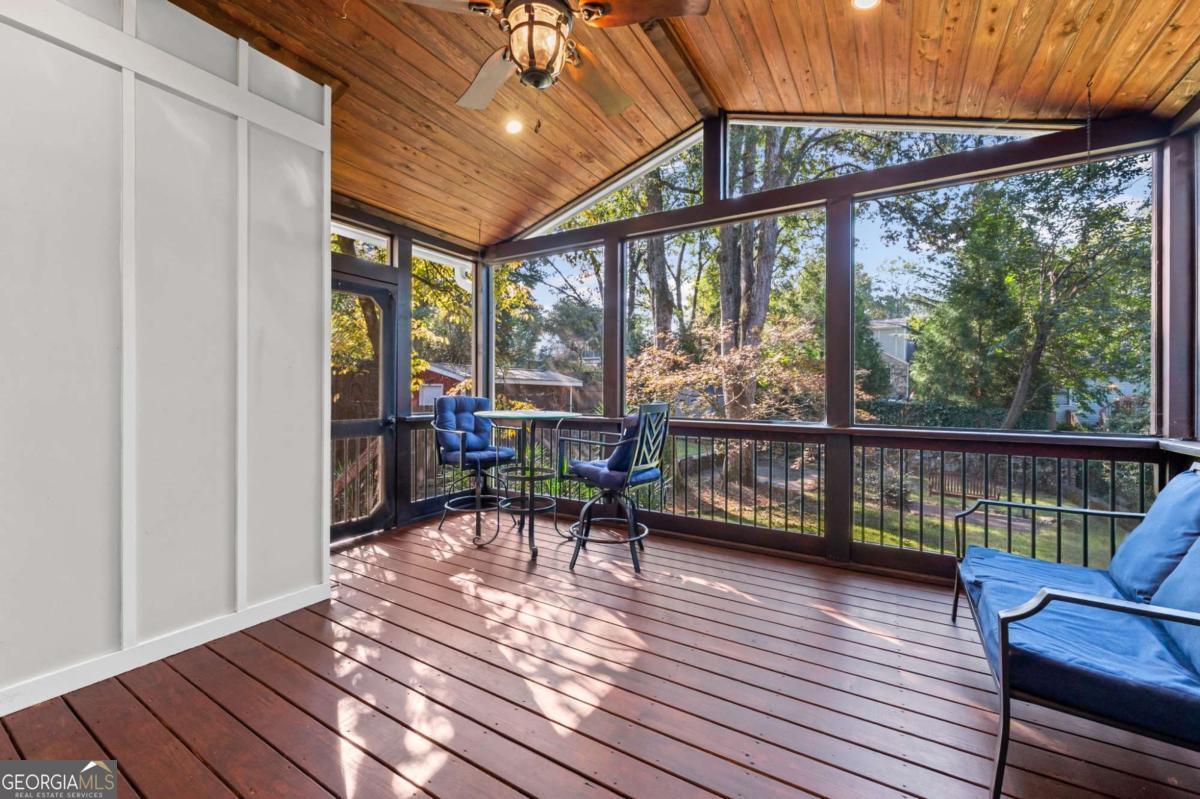 1127 Portland Avenue SE