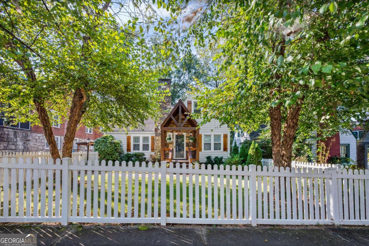 1127 Portland Avenue SE