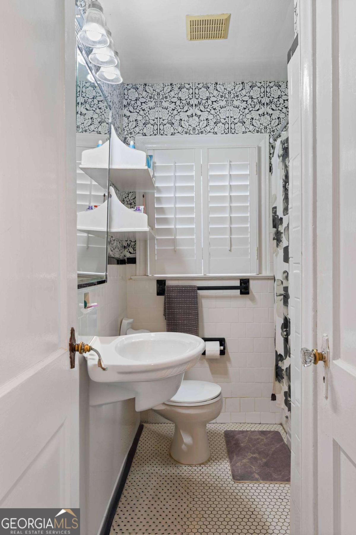 815 Ponce De Leon Terrace NE