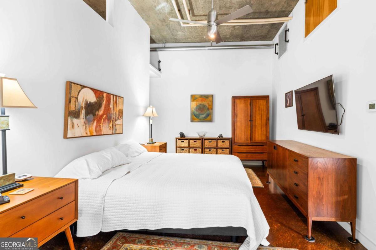 660 Glen Iris Drive # 210