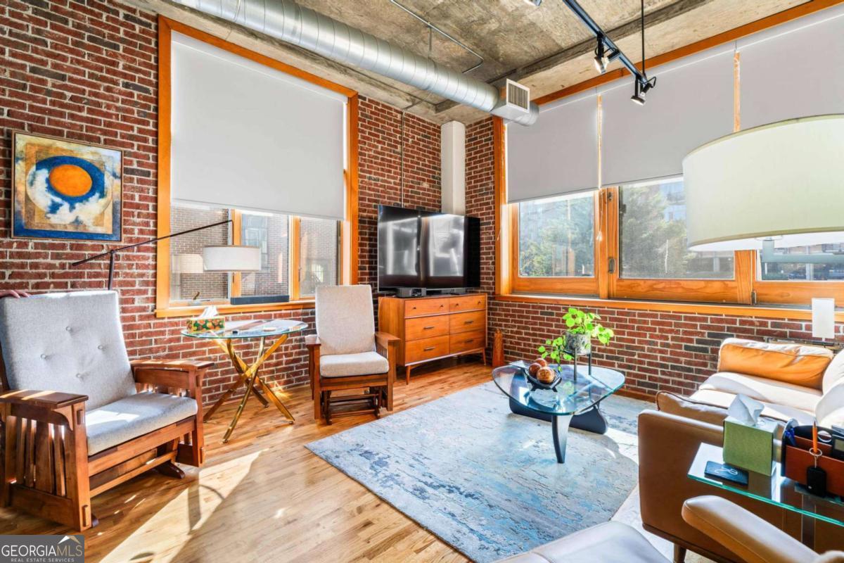 660 Glen Iris Drive # 210