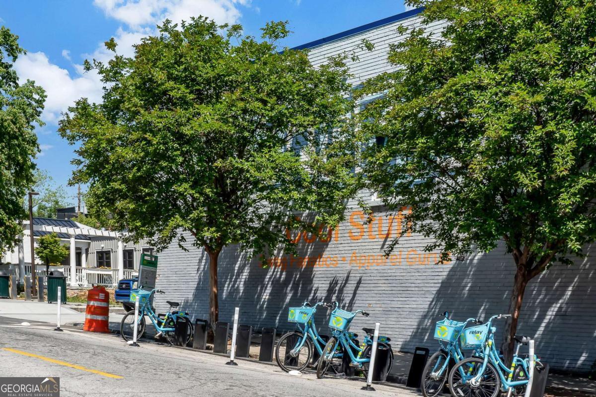 972 Virginia Avenue NE