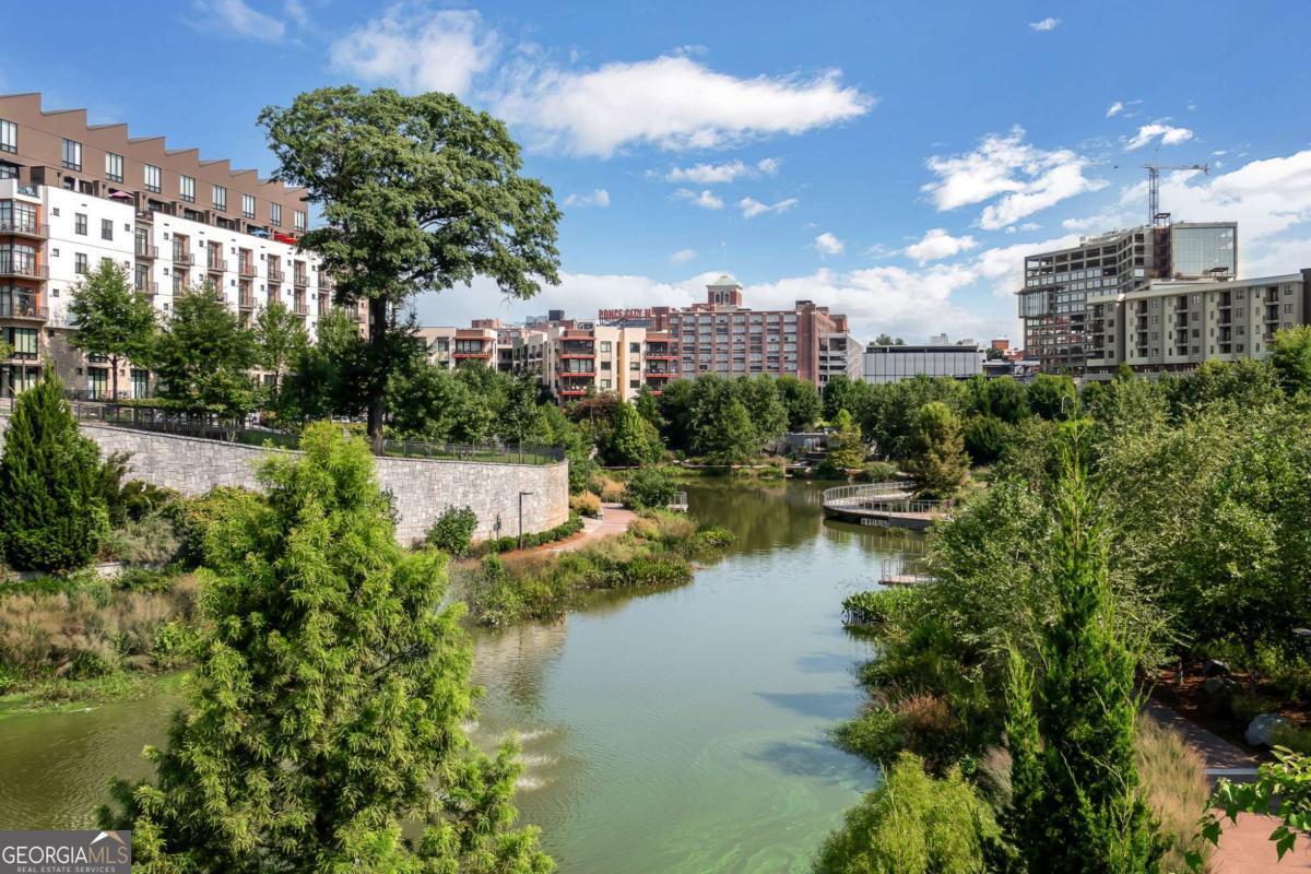 972 Virginia Avenue NE