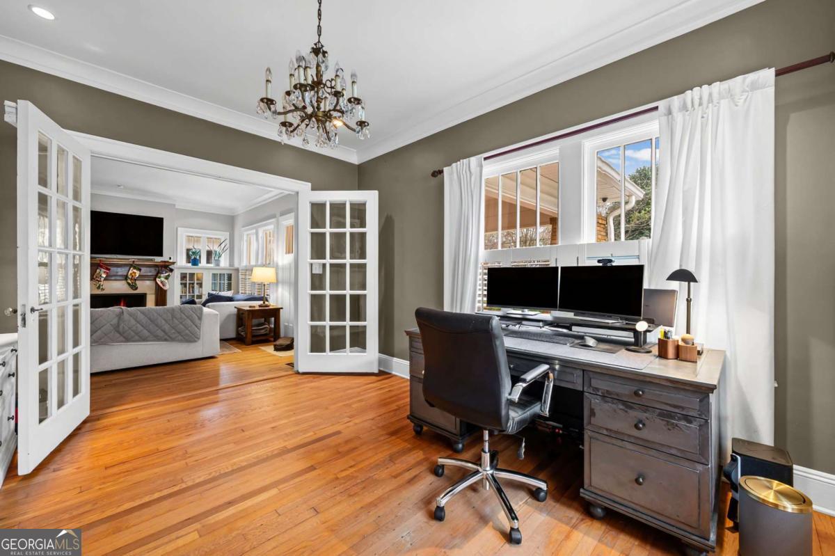 972 Virginia Avenue NE