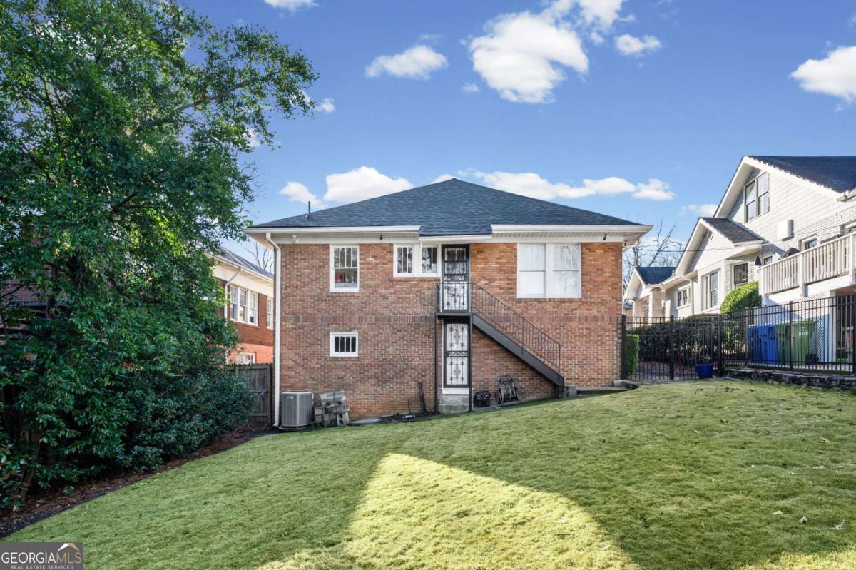 972 Virginia Avenue NE