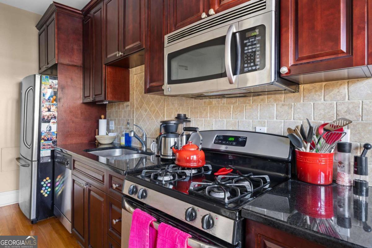 1071 N Highland Avenue NE # 6