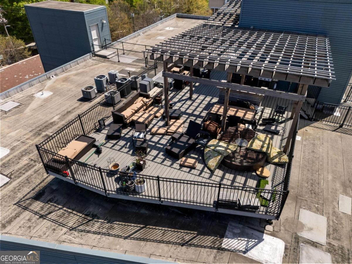 200 N Highland Avenue # 102